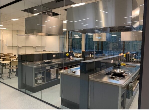 Dr. Knippenberg College 4